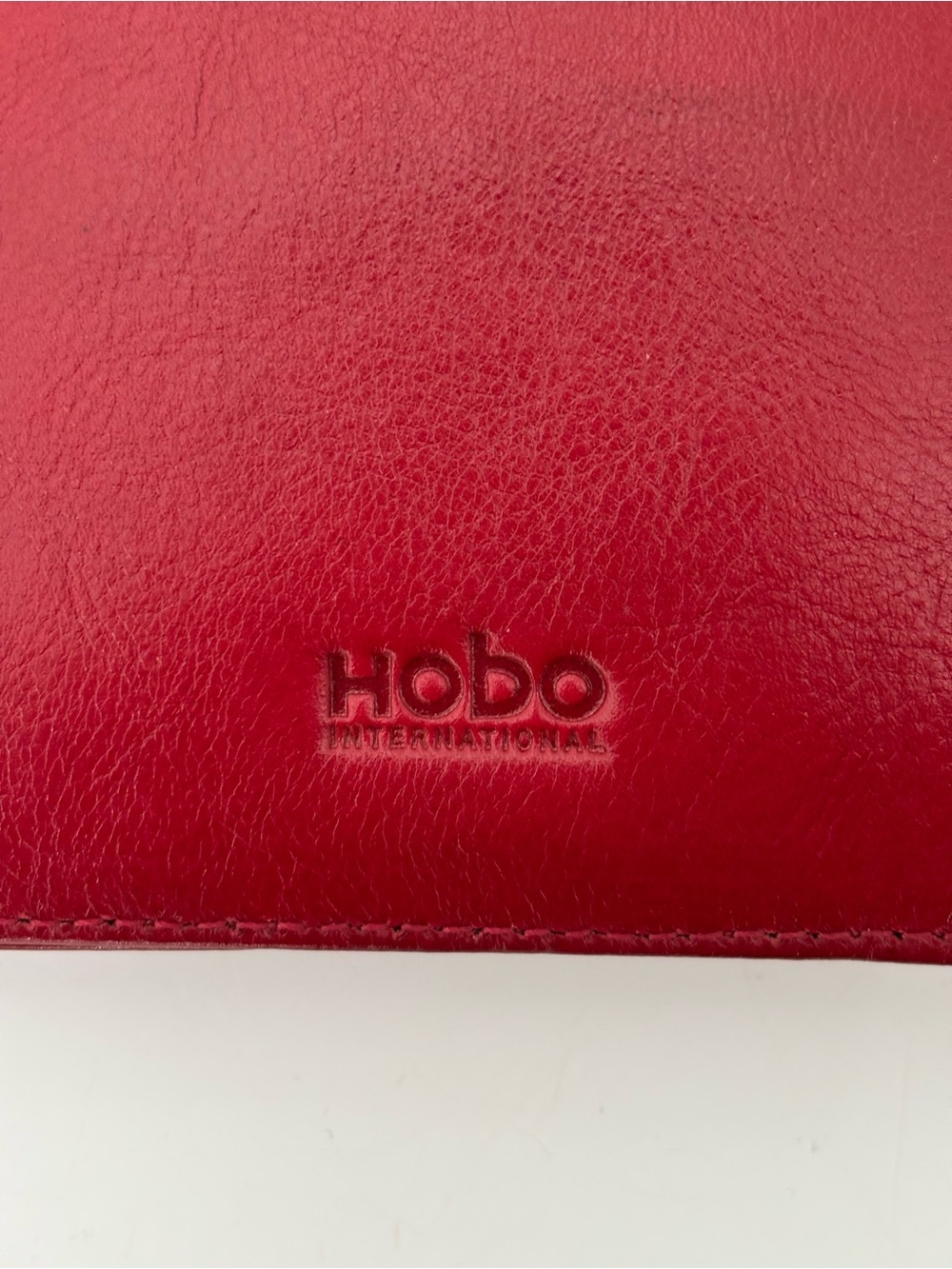 Hobo ‘Buon Viaggio’ Phone Wallet Crossbody Bag NWT Red Leather Adjustable Strap - Picture 6 of 12